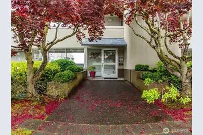 4457 44th Avenue SW #101, Seattle, WA 98116 - Photo 3