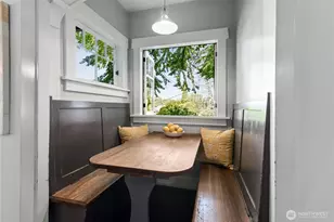 2077 E Howe St, Seattle, WA 98112 - Photo 13