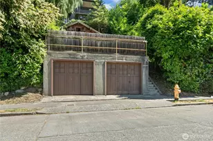 2077 E Howe St, Seattle, WA 98112 - Photo 25