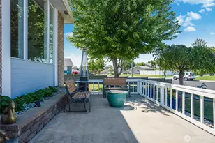 4095 W Cove West Dr, Moses Lake, WA 98837 - Photo 29