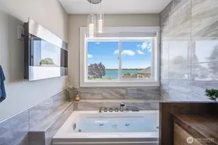 4095 W Cove West Dr, Moses Lake, WA 98837 - Photo 19