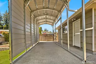 22817 75th Ave W, Edmonds, WA 98026 - Photo 33