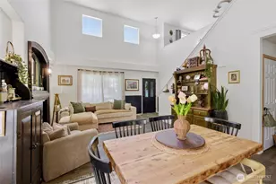 14005 Cedar Ct, Sultan, WA 98294 - Photo 5