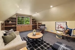 16464 239th Ave SE, Issaquah, WA 98027 - Photo 17