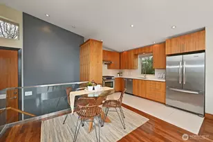 8218 2nd Ave NE, Seattle, WA 98115 - Photo 3