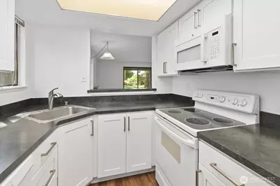 10015 NE 123rd Street #G-A, Kirkland, WA 98034 - Photo 9