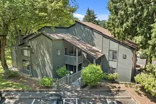 10015 NE 123rd St, Kirkland, WA 98034 - Photo 1