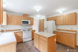 23323 106th St E, Buckley, WA 98321 - Photo 7