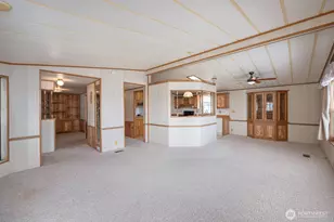2240 W Broadway Ave, Moses Lake, WA 98837 - Photo 5
