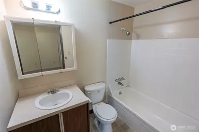 11212 Bridgeport Way SW #10, Tacoma, WA 98499 - Photo 11