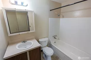 11212 Bridgeport Way SW, Tacoma, WA 98499 - Photo 11
