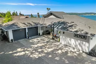 407 Vanderlin Dr, Camano Island, WA 98282 - Photo 3