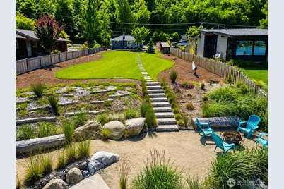 3262 Beach Drive E, Port Orchard, WA 98366 - Photo 3