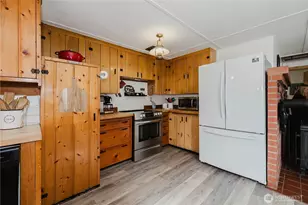 3262 Beach Dr E, Port Orchard, WA 98366 - Photo 13