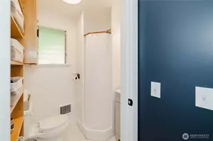 3262 Beach Dr E, Port Orchard, WA 98366 - Photo 27