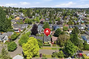 710 N 68th St, Seattle, WA 98103 - Photo 33