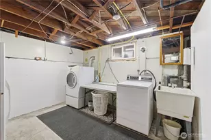 710 N 68th St, Seattle, WA 98103 - Photo 13