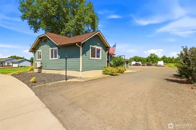 428 SW 12th Street, College Place, WA 99324 - Photo 31