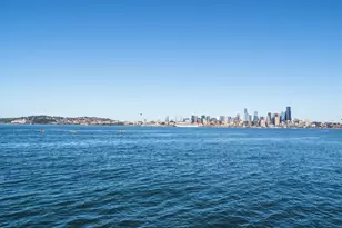 2364 Hobart Ave SW, Seattle, WA 98116 - Photo 37