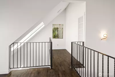 2364 Hobart Avenue SW, Seattle, WA 98116 - Photo 21