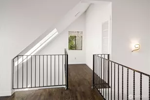 2364 Hobart Ave SW, Seattle, WA 98116 - Photo 21