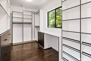 2364 Hobart Ave SW, Seattle, WA 98116 - Photo 27