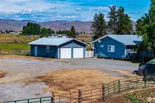 225 Robinson Canyon Rd, Omak, WA 98841 - Photo 3
