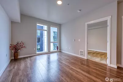 1085 103rd Avenue NE #526, Bellevue, WA 98004 - Photo 9