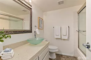 10819 NE 37th Pl, Bellevue, WA 98004 - Photo 11