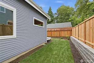 11737 40th Ave NE, Seattle, WA 98125 - Photo 25