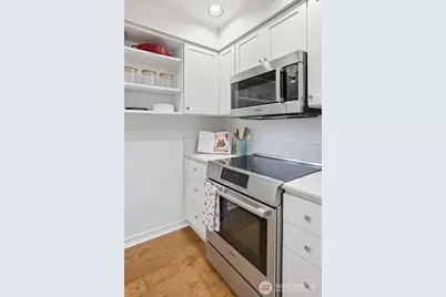 215 20th Avenue E #105, Seattle, WA 98112 - Photo 11