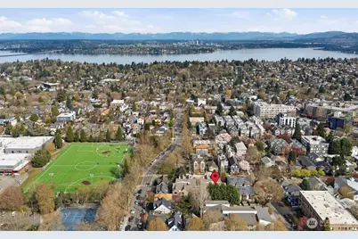 215 20th Avenue E #105, Seattle, WA 98112 - Photo 37