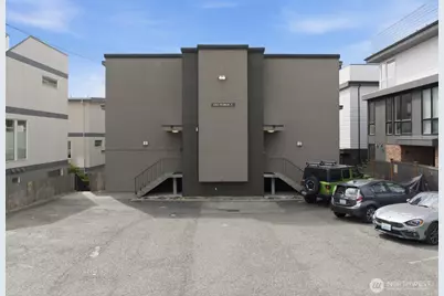 2362 Franklin Avenue E, Seattle, WA 98102 - Photo 5