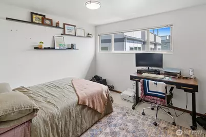 2362 Franklin Avenue E, Seattle, WA 98102 - Photo 23