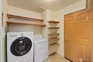 2220 Williams Rd, Oak Harbor, WA 98177 - Photo 17