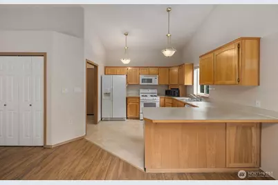 2220 Williams Road, Oak Harbor, WA 98177 - Photo 13
