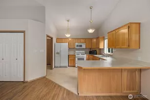 2220 Williams Rd, Oak Harbor, WA 98177 - Photo 13