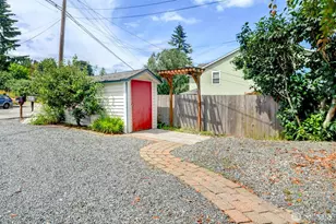 1305 Vernon Rd, Lake Stevens, WA 98258 - Photo 5