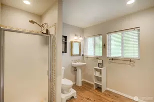 1305 Vernon Rd, Lake Stevens, WA 98258 - Photo 13