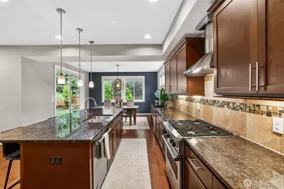 1601 NE Falls Drive, Issaquah, WA 98029 - Photo 17