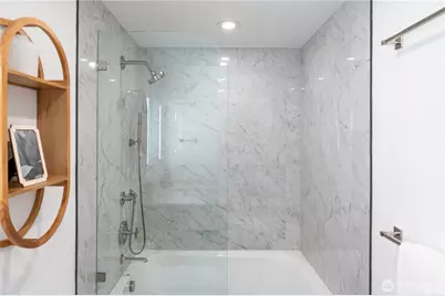 1028 Lakeview Boulevard E #8, Seattle, WA 98102 - Photo 25