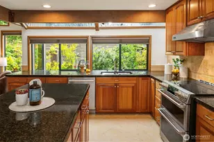 910 145th Pl NE, Bellevue, WA 98007 - Photo 13