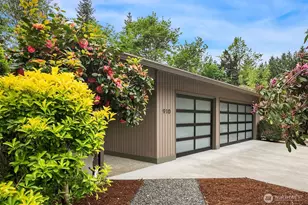 910 145th Pl NE, Bellevue, WA 98007 - Photo 3