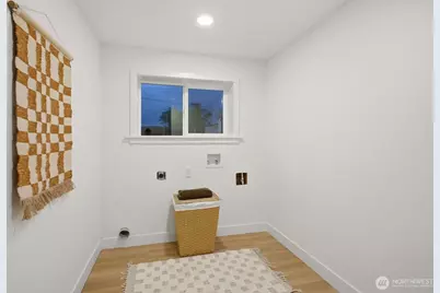 1547 NE Brockman Place, Seattle, WA 98125 - Photo 25