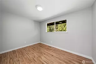9437 NE 126th Pl, Kirkland, WA 98034 - Photo 17
