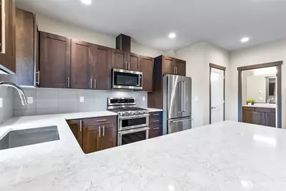 14906 Manor Way #B, Lynnwood, WA 98087 - Photo 11