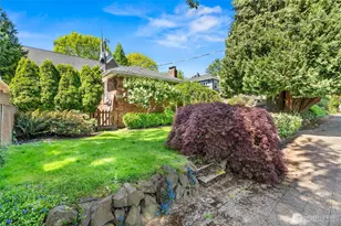 8205 19th Ave NE, Seattle, WA 98115 - Photo 35