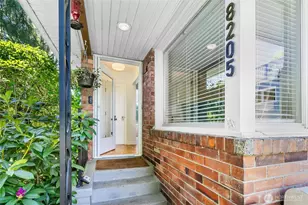 8205 19th Ave NE, Seattle, WA 98115 - Photo 1