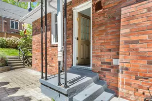 8205 19th Ave NE, Seattle, WA 98115 - Photo 31