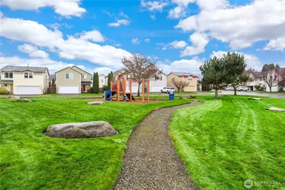 18412 95th Avenue Ct E, Puyallup, WA 98375 - Photo 31